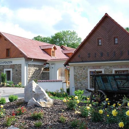 Loděnice 维斯托勒提旅馆酒店 外观 照片