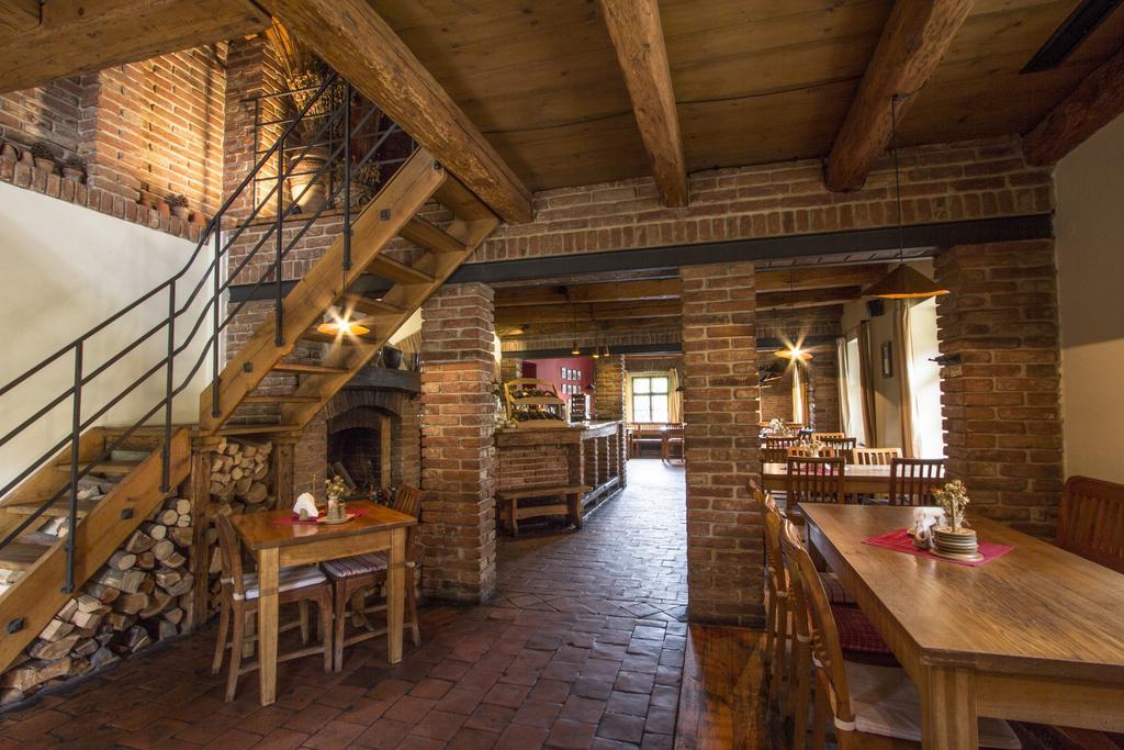 Loděnice 维斯托勒提旅馆酒店 外观 照片