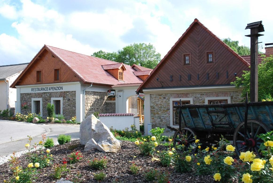 Loděnice 维斯托勒提旅馆酒店 外观 照片