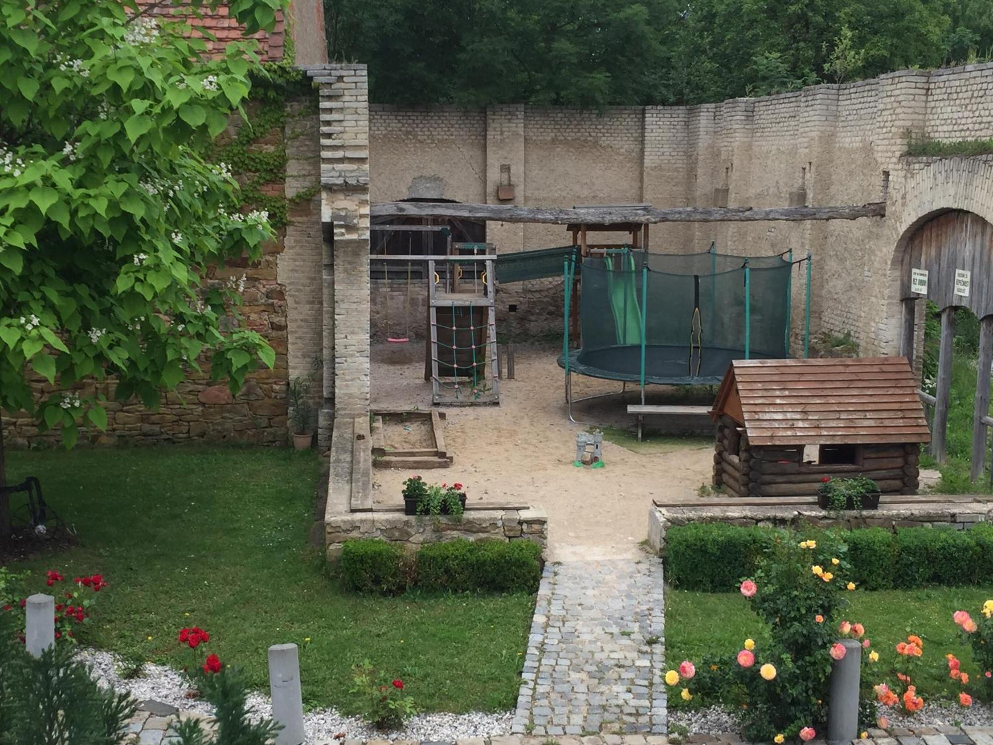 Loděnice 维斯托勒提旅馆酒店 外观 照片